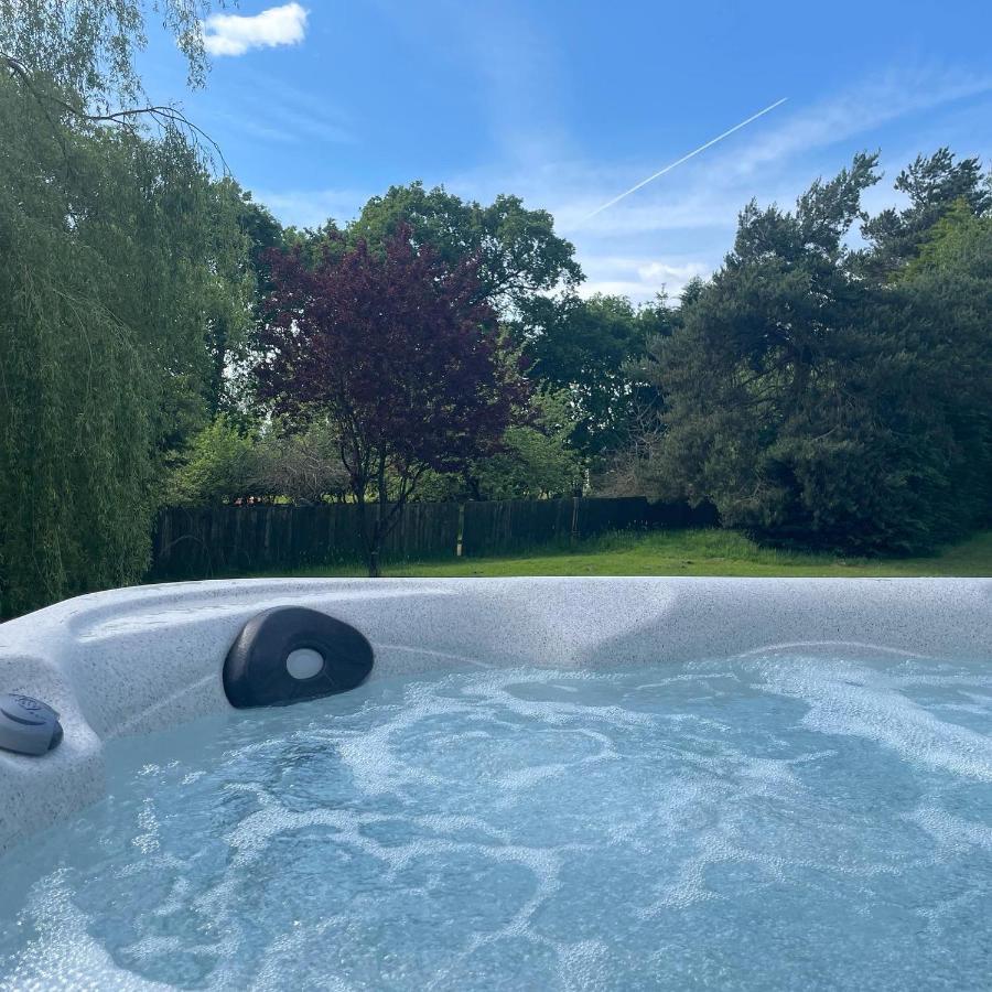 Orchard View Lodge Woodhall Spa Bagian luar foto